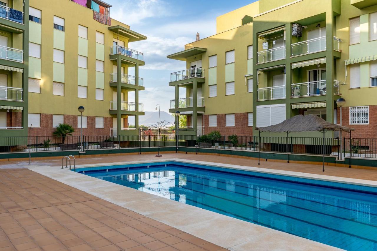 Bonito Apartamento En La Playa Con Piscina تورينيوفا المظهر الخارجي الصورة